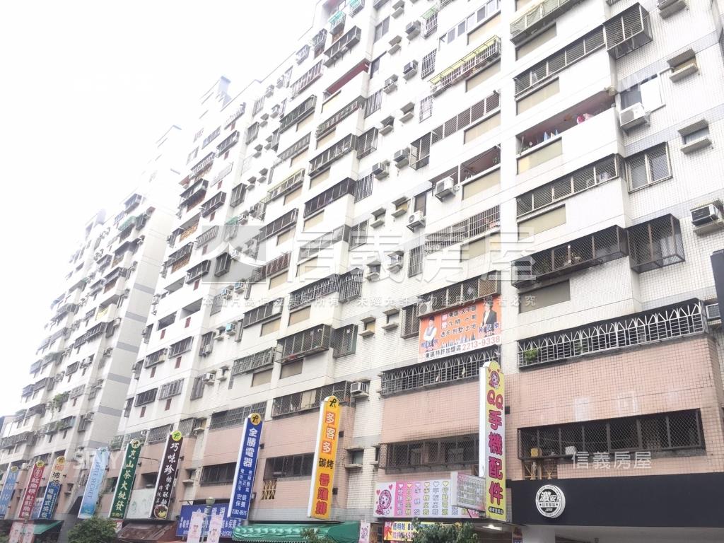 超美裝潢３房雙車位房屋室內格局與周邊環境