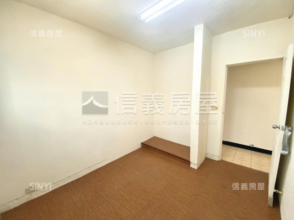 建興學區三房次頂樓華廈房屋室內格局與周邊環境