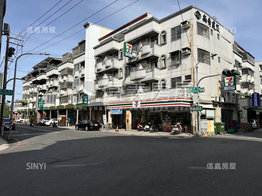 楠梓角窗黃金透店房屋室內格局與周邊環境