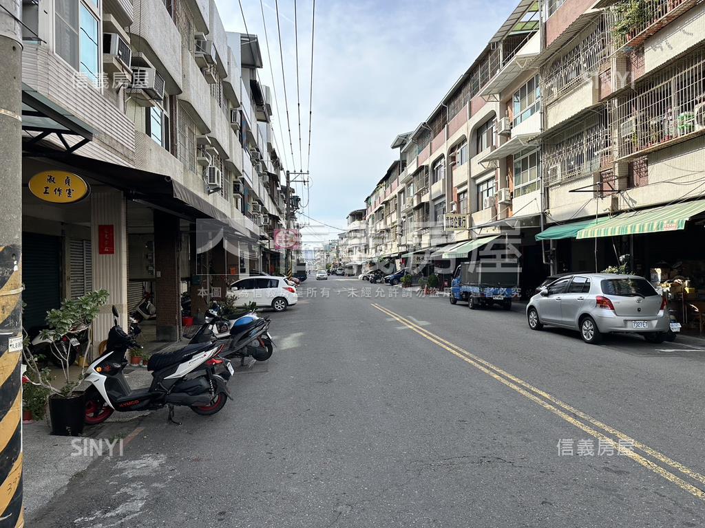楠梓角窗黃金透店房屋室內格局與周邊環境