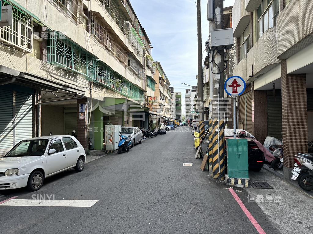 楠梓角窗黃金透店房屋室內格局與周邊環境