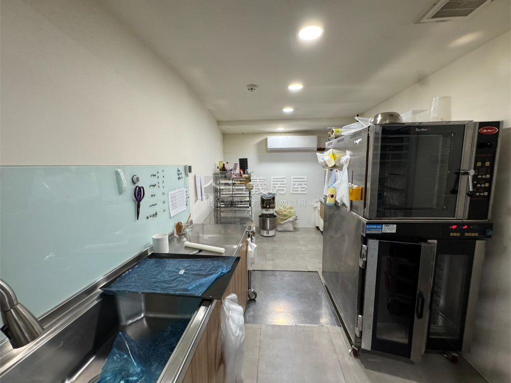 奇岩捷運店面珠寶盒房屋室內格局與周邊環境