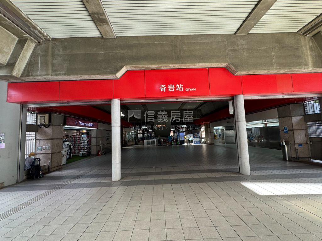 奇岩捷運店面珠寶盒房屋室內格局與周邊環境