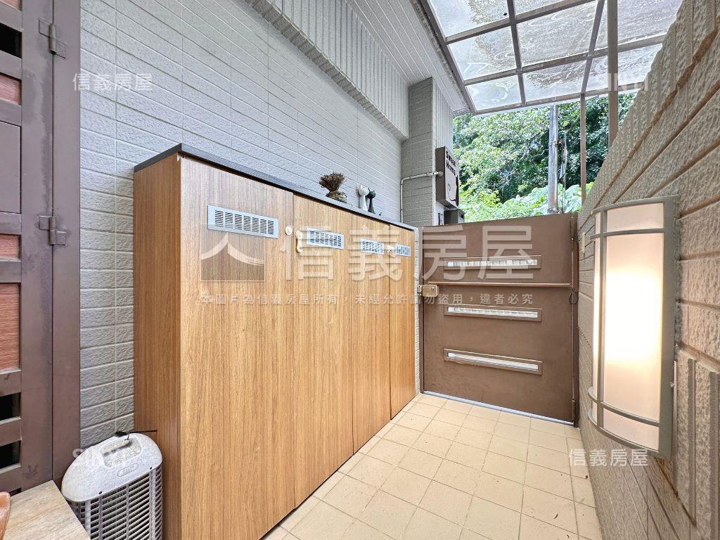 『捷運學園』兩房車位房屋室內格局與周邊環境