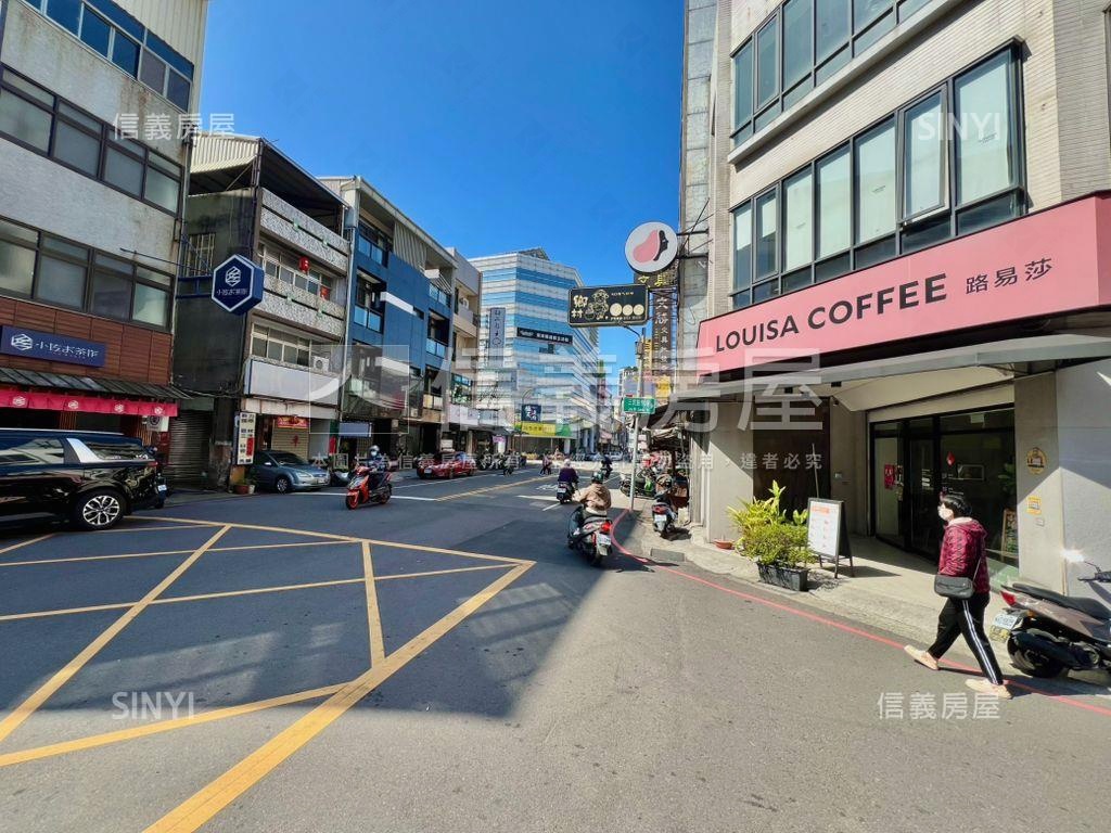豐原大面寬邊間金透店房屋室內格局與周邊環境