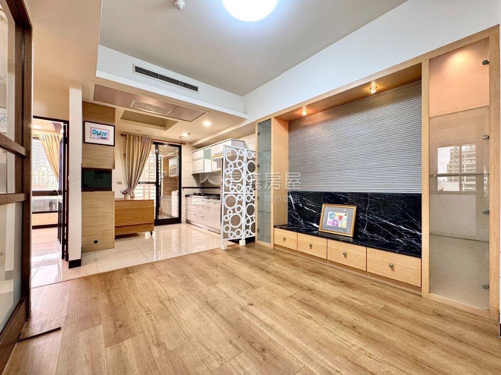 強案農十六京典景觀美兩房房屋室內格局與周邊環境