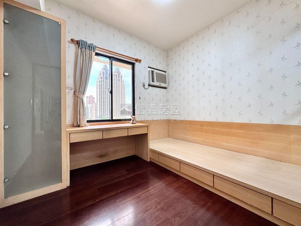 強案農十六京典景觀美兩房房屋室內格局與周邊環境