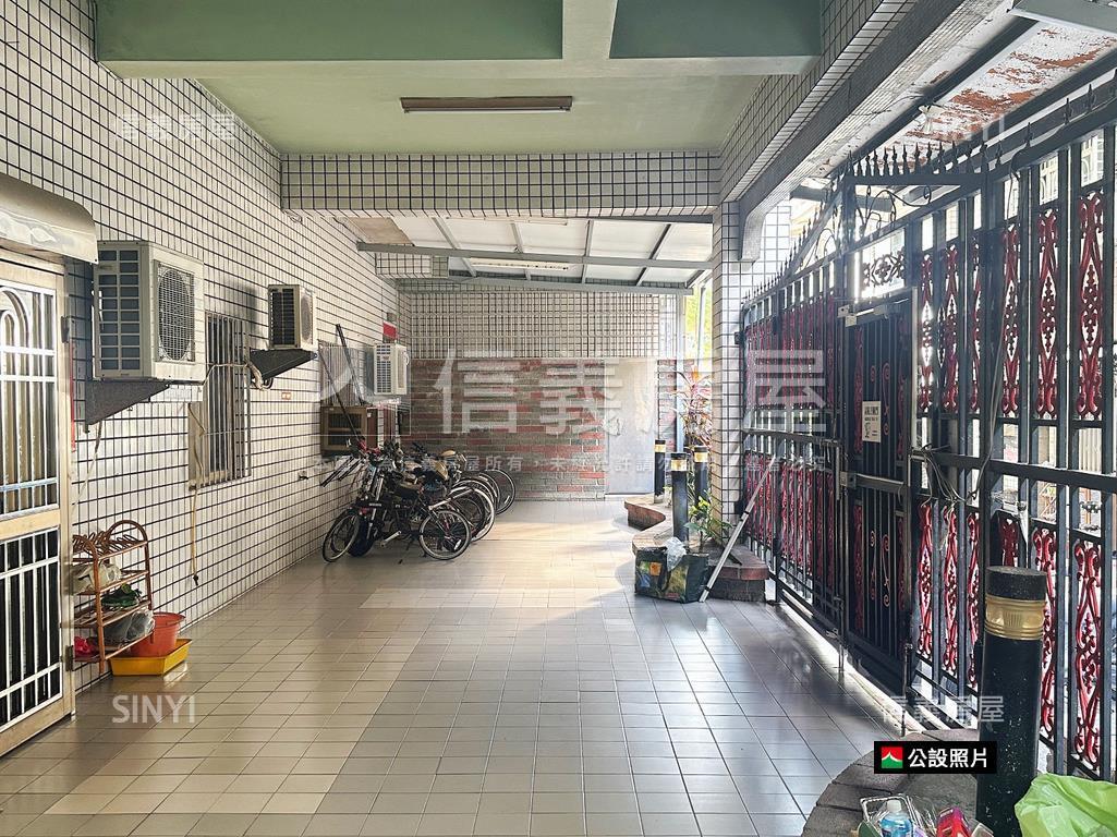 近鳳山國中大四房機上美宅房屋室內格局與周邊環境