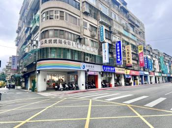 石牌商圈黃金三角店面