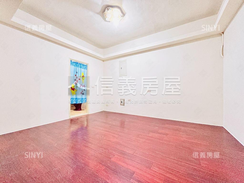 藝文蛋黃學區透天別墅房屋室內格局與周邊環境