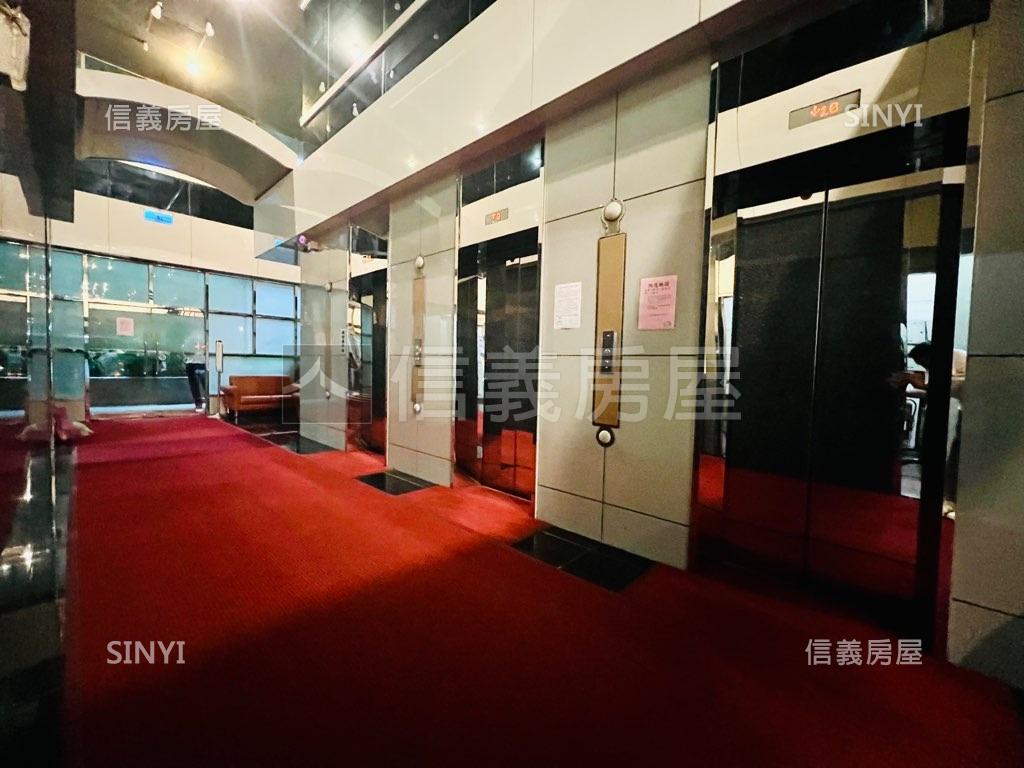 松江商務廣場玻璃帷幕純辦房屋室內格局與周邊環境