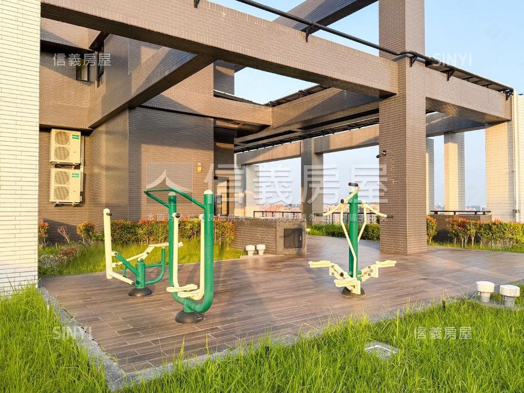 鑫巨蛋輕奢兩房平車房屋室內格局與周邊環境