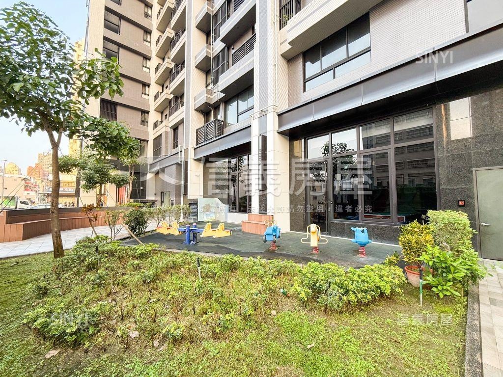 鑫巨蛋輕奢兩房平車房屋室內格局與周邊環境