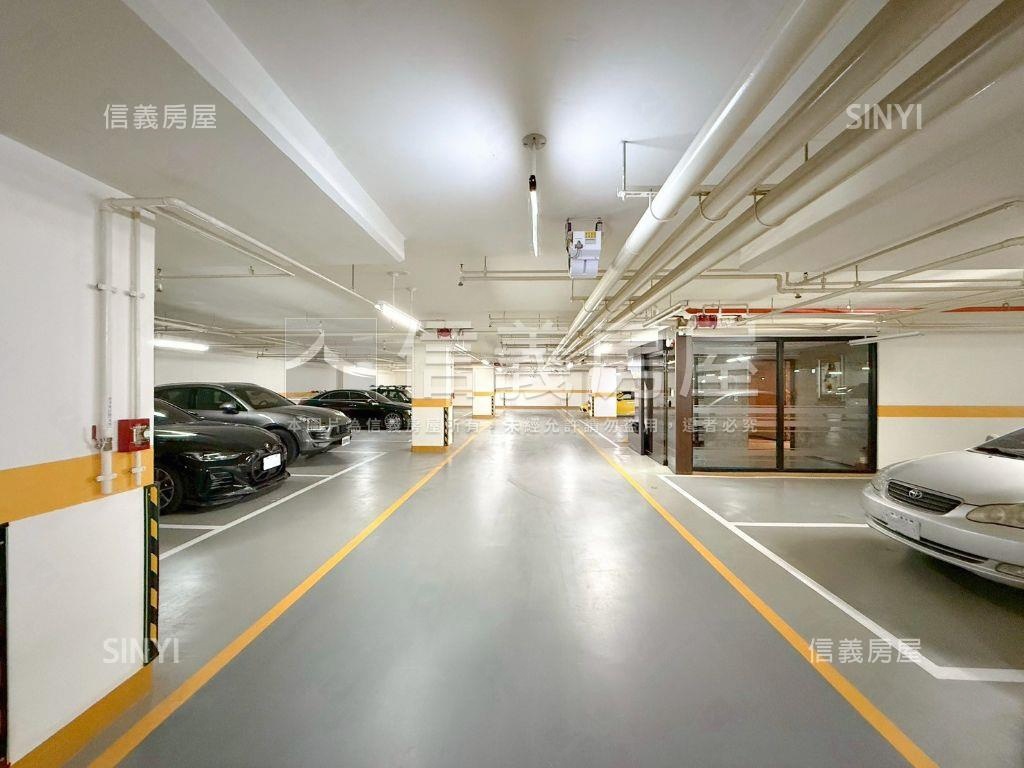 鑫巨蛋輕奢兩房平車房屋室內格局與周邊環境