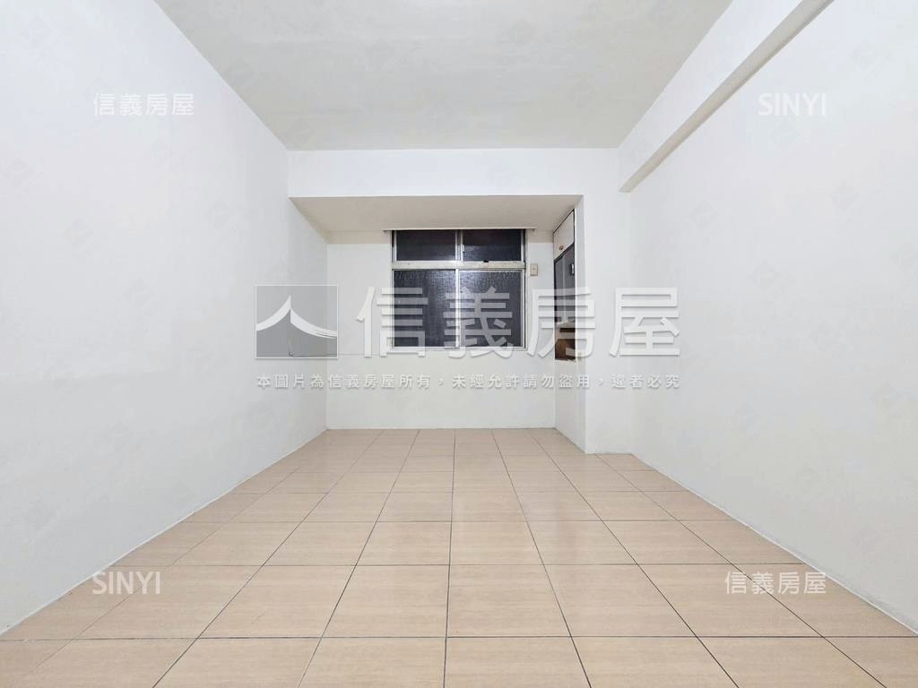 近公園國小邊間方正大三房房屋室內格局與周邊環境