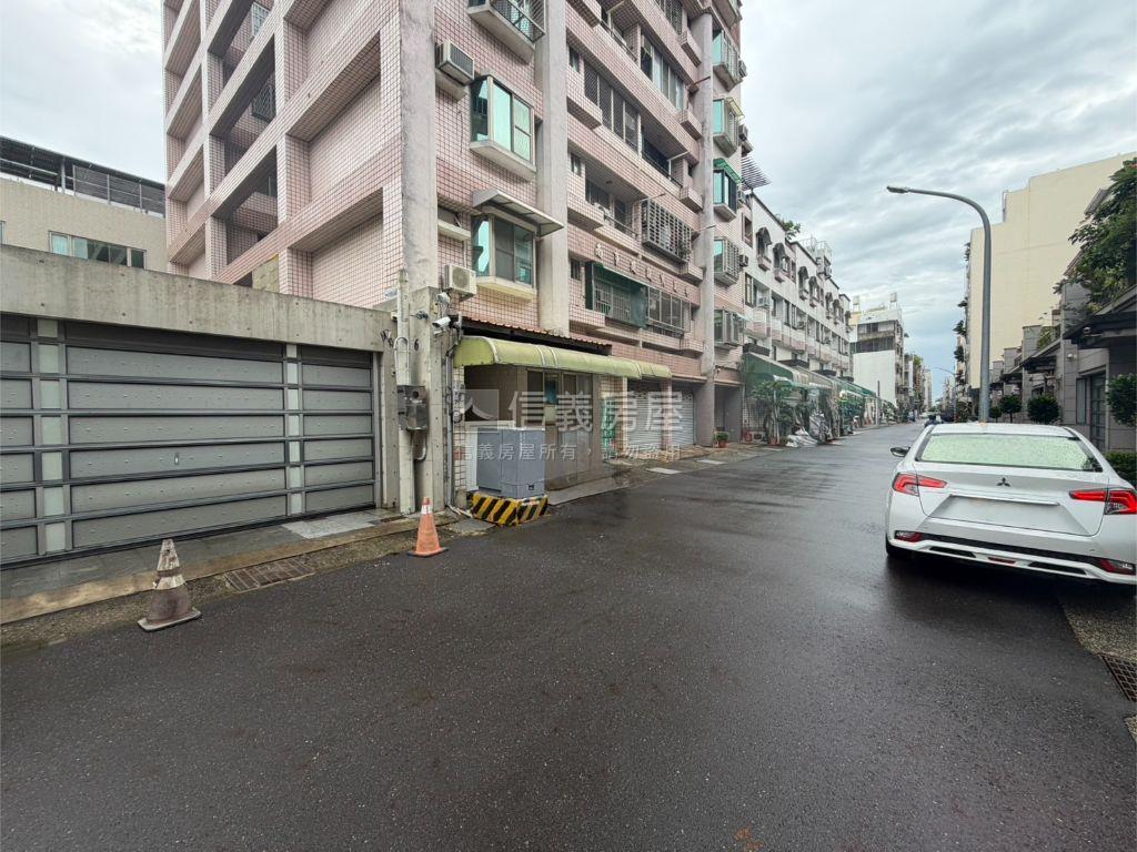 近金華公園約１３６坪土地房屋室內格局與周邊環境