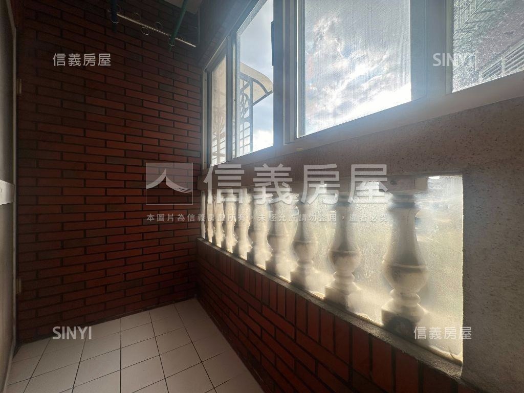 稀有釋出明房明廳房屋室內格局與周邊環境