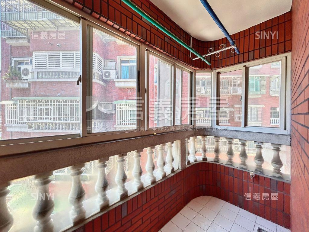 稀有釋出明房明廳房屋室內格局與周邊環境