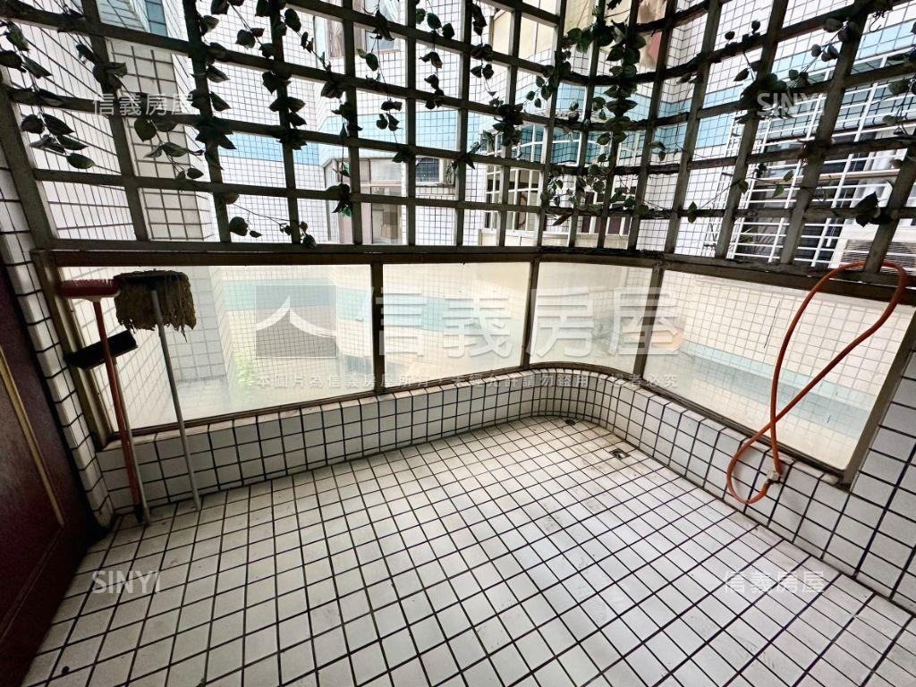 近水湳經貿低總價三房房屋室內格局與周邊環境