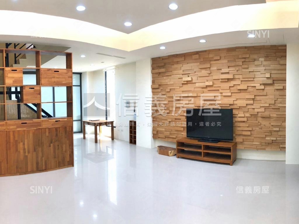 面寬８米８大地坪角間別墅房屋室內格局與周邊環境