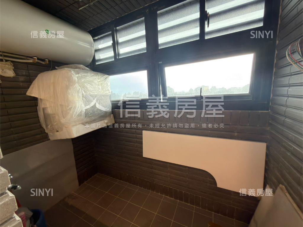 大中山鋼骨帝景富車位房屋室內格局與周邊環境