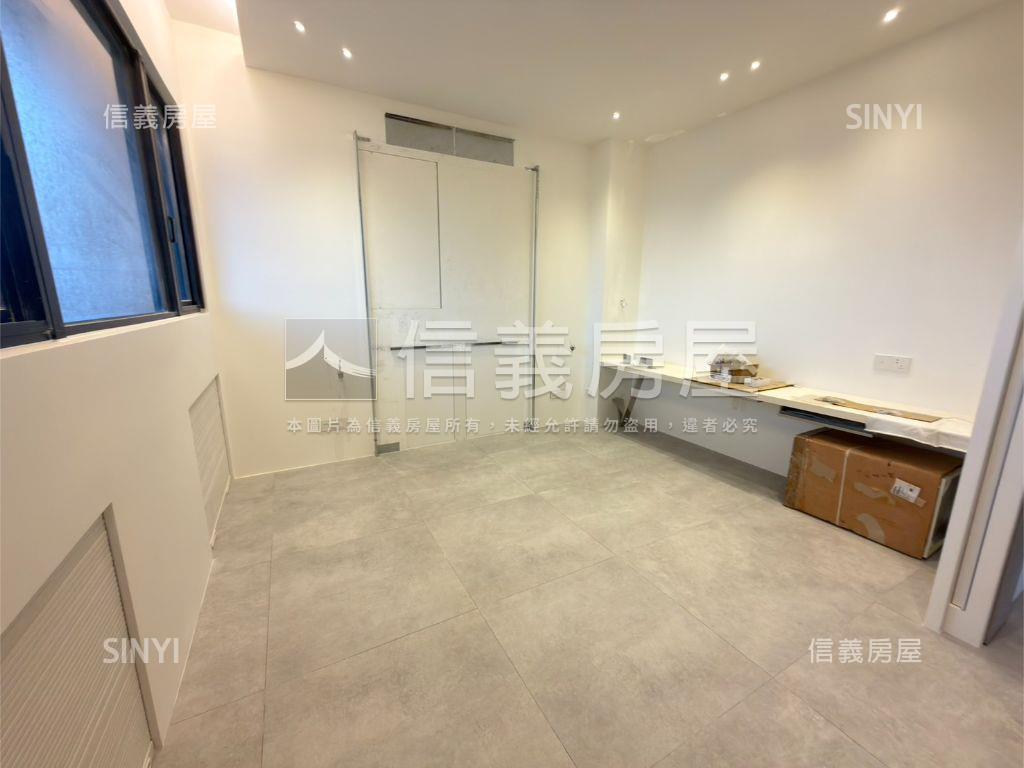 大中山鋼骨帝景富車位房屋室內格局與周邊環境