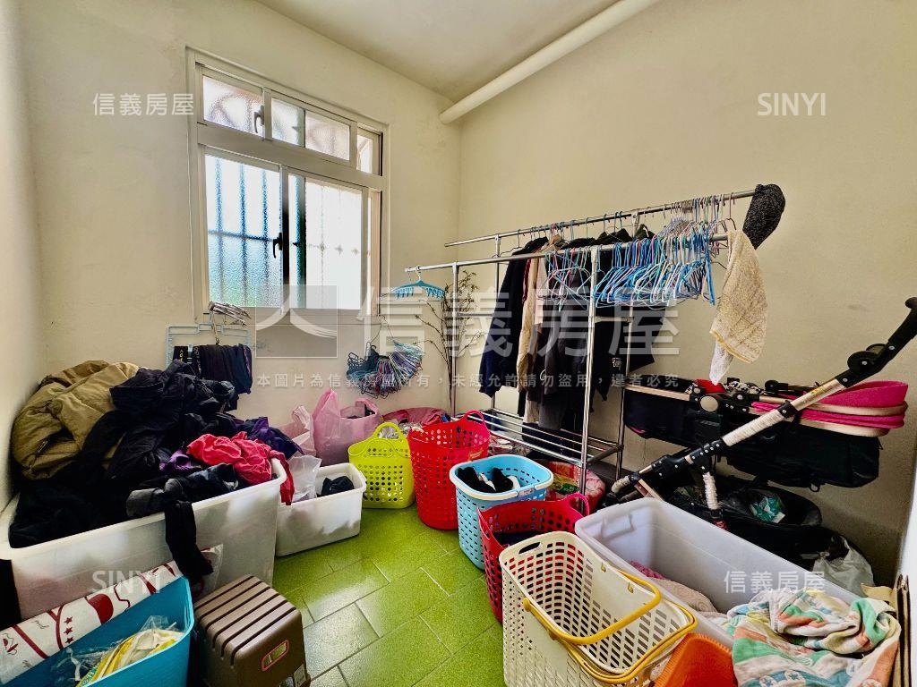 功學社新村採光美透天房屋室內格局與周邊環境