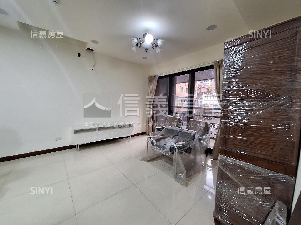 景美馥麗第四房車房屋室內格局與周邊環境