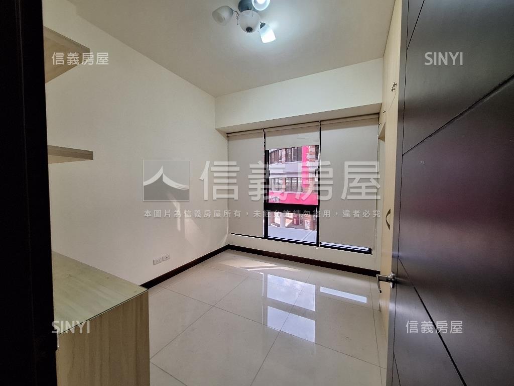 景美馥麗第四房車房屋室內格局與周邊環境