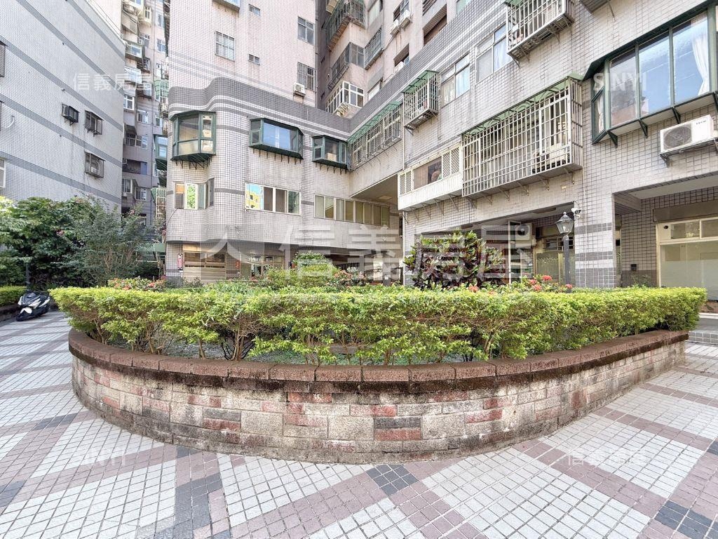 稀有關渡大國１＋２樓房屋室內格局與周邊環境