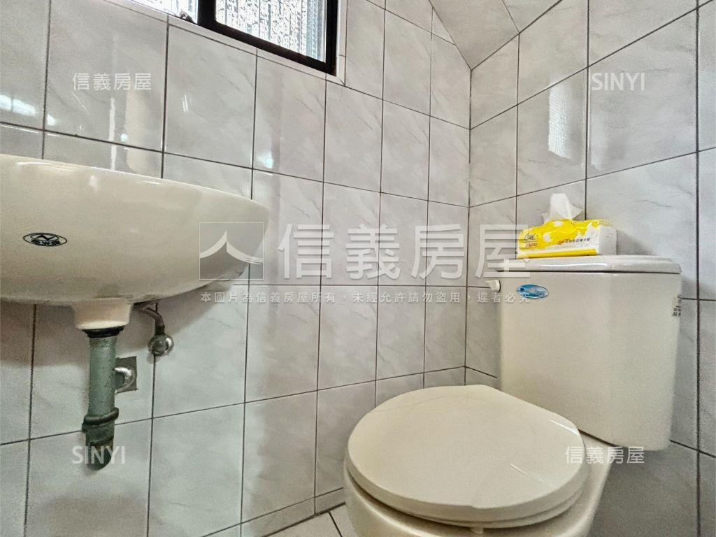 後昌商圈邊間美透天房屋室內格局與周邊環境