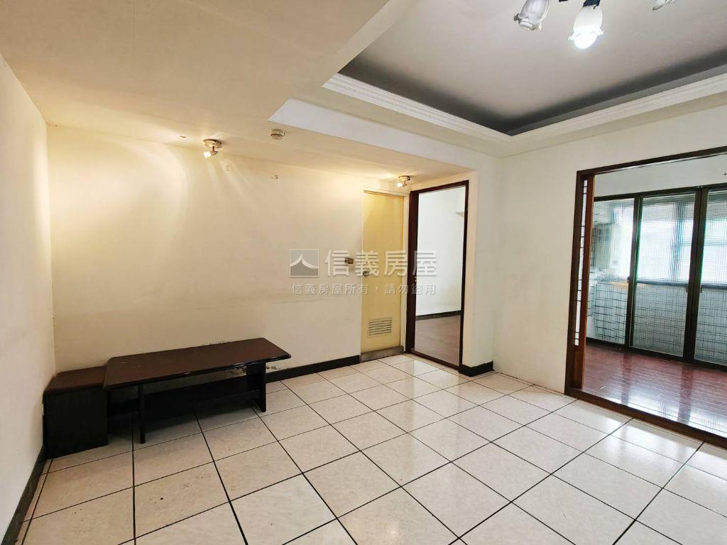 強！近軟體園區ＣＰ兩房房屋室內格局與周邊環境