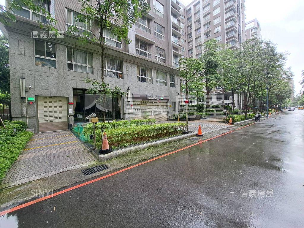 柏悅高樓美景套房車位房屋室內格局與周邊環境