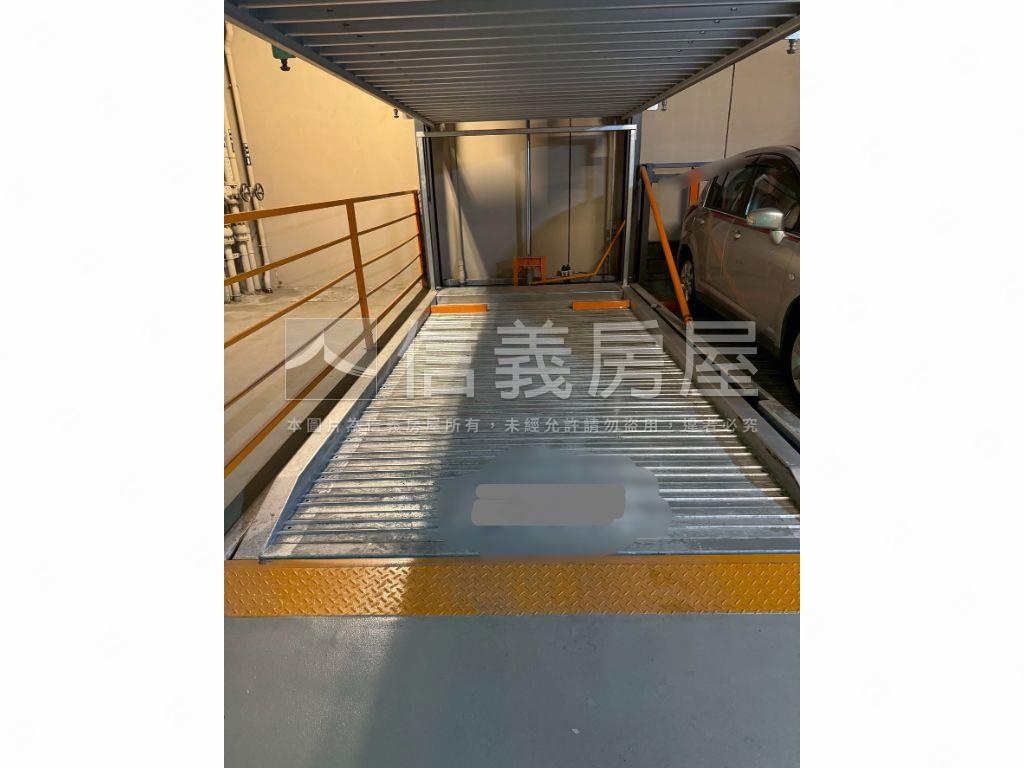 灣岸河邊貴族房屋室內格局與周邊環境