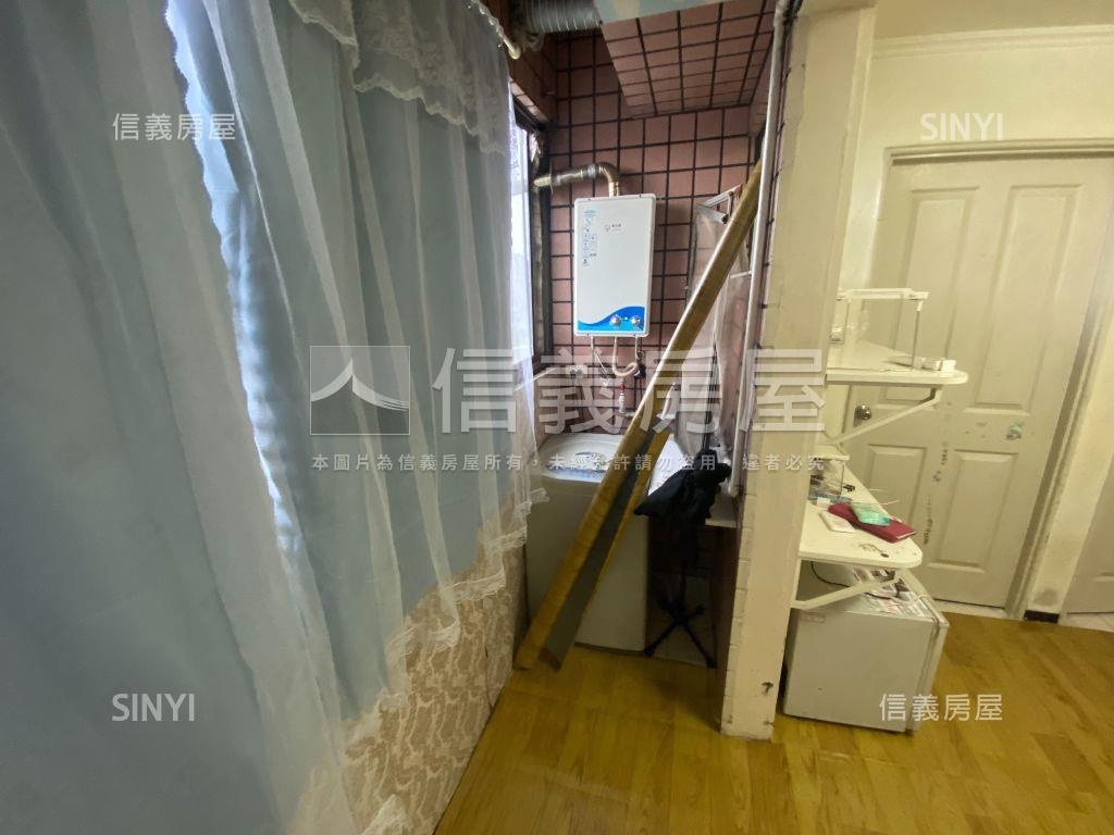 大山圓精美電梯兩房房屋室內格局與周邊環境