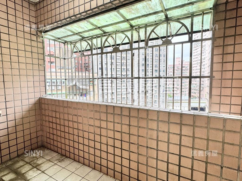 仁愛翠庭景觀美景三房房屋室內格局與周邊環境