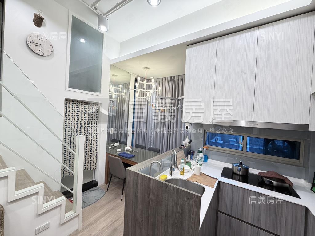 專任鎮金殿高樓美裝潢房屋室內格局與周邊環境