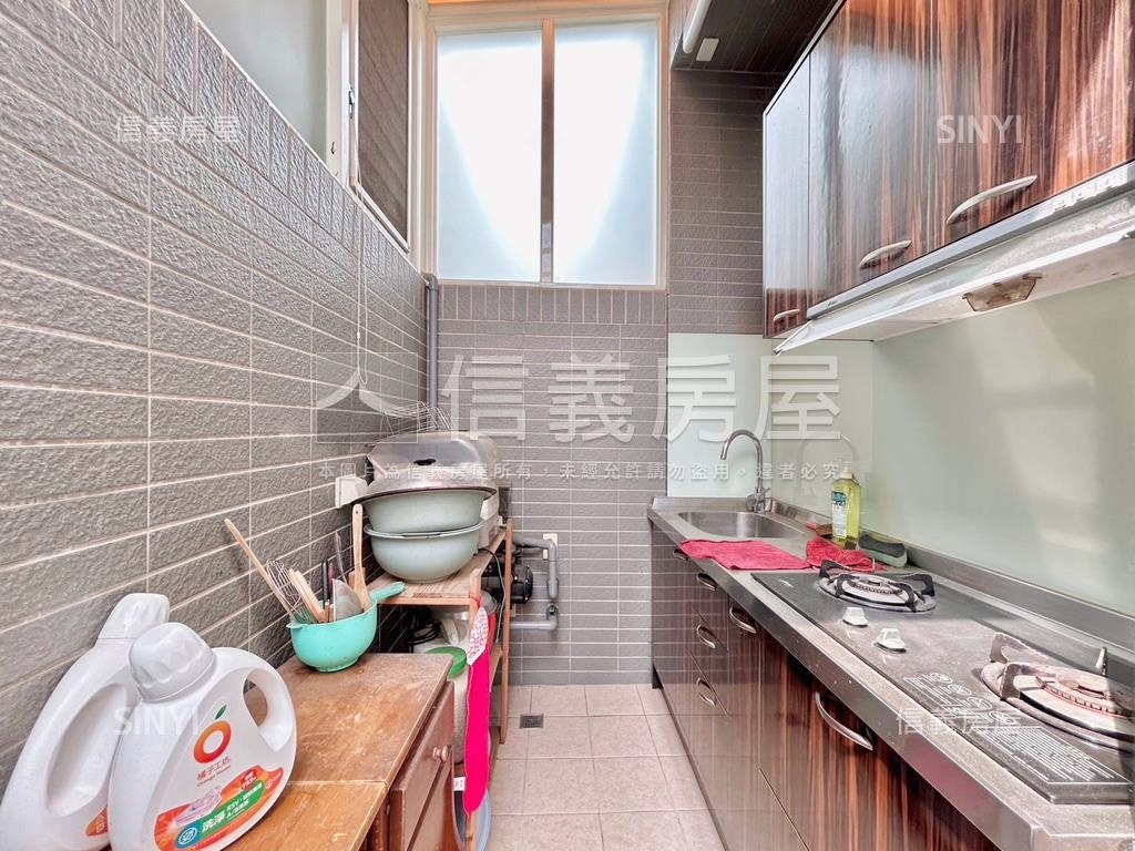 稀有釋出縣三美透天房屋室內格局與周邊環境