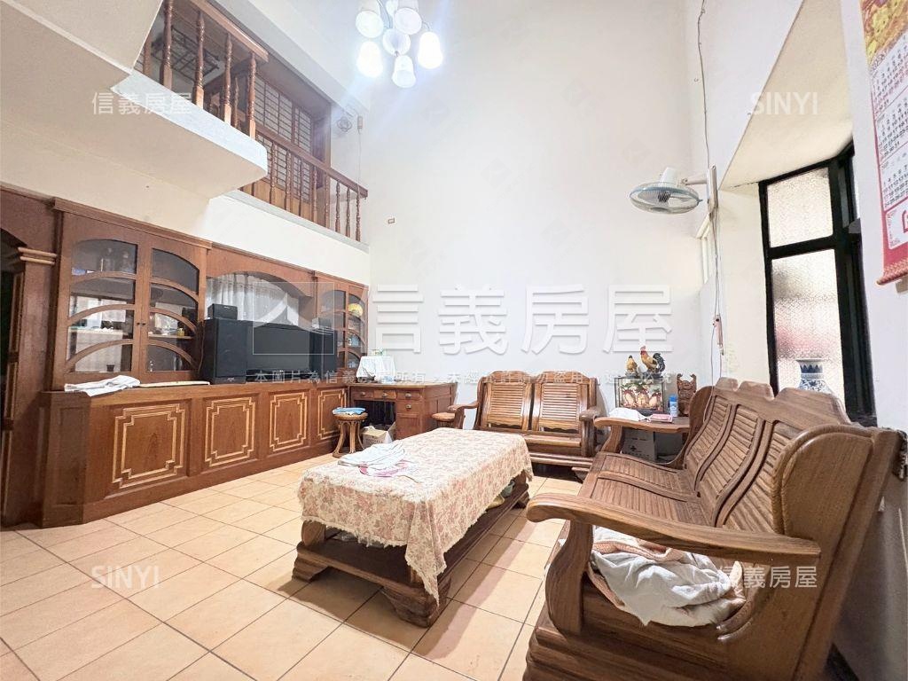 田園新貌３房美宅房屋室內格局與周邊環境