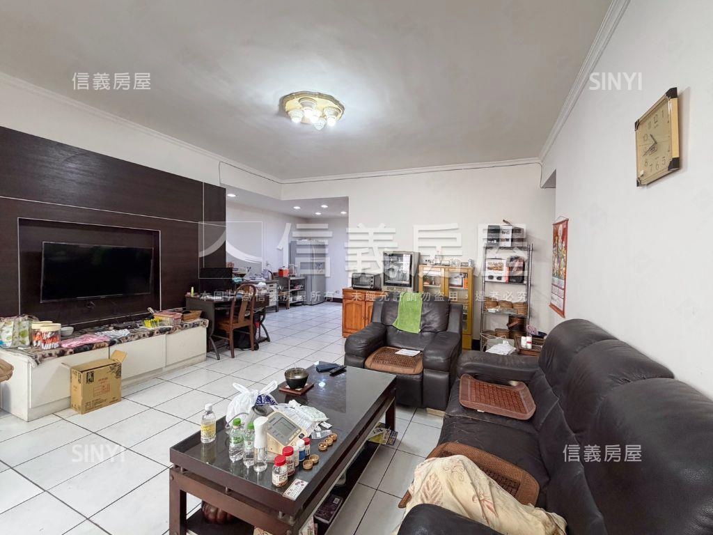 中興街３房豪爽美寓房屋室內格局與周邊環境