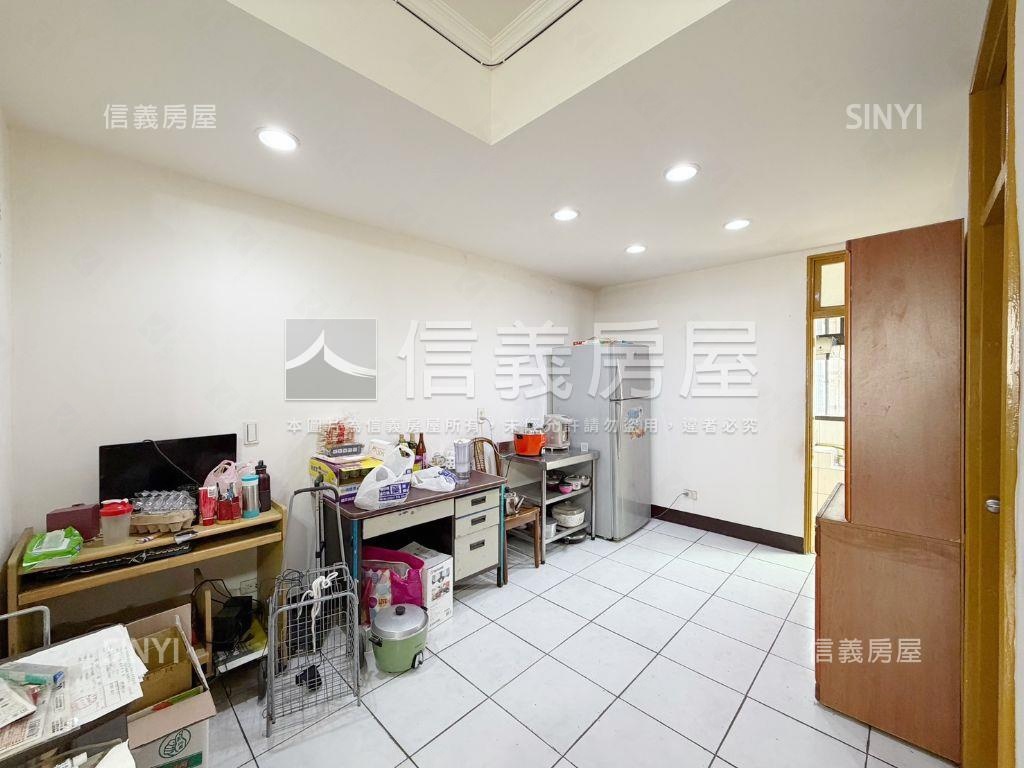 中興街３房豪爽美寓房屋室內格局與周邊環境