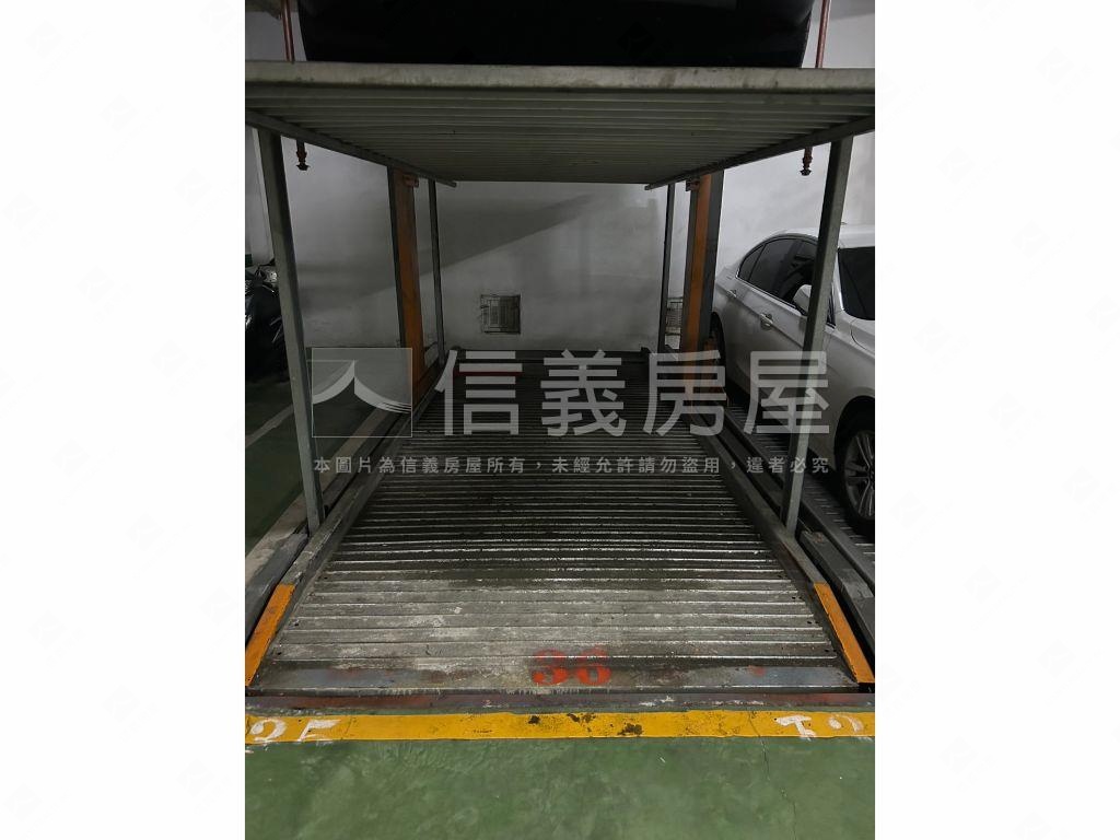 愛情海公園旁精美兩房車位房屋室內格局與周邊環境