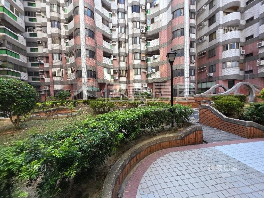 大觀園高樓４房車位房屋室內格局與周邊環境