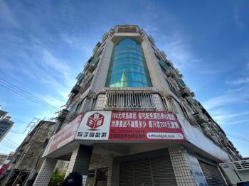 新！南屯優質三角窗店面