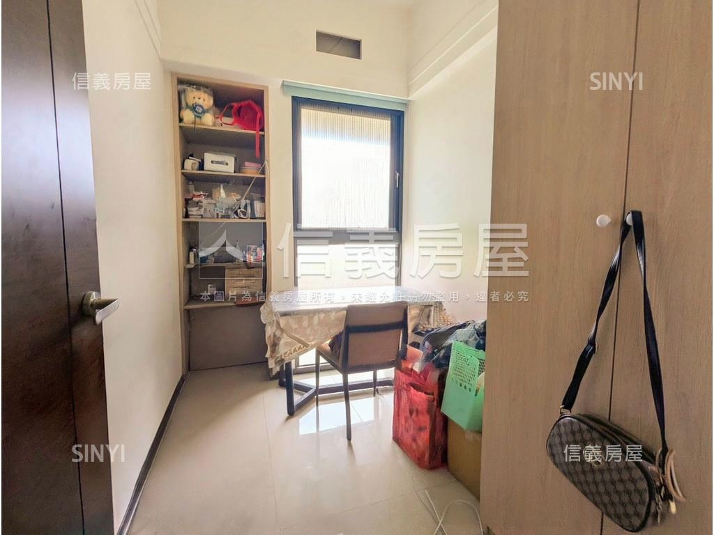 【新潤峰采】屋主誠意出售房屋室內格局與周邊環境