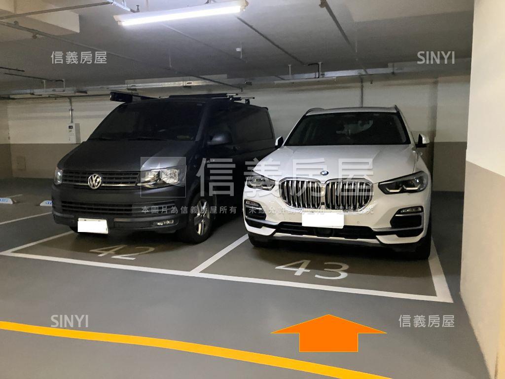 帝凡內高樓美居附雙平車房屋室內格局與周邊環境