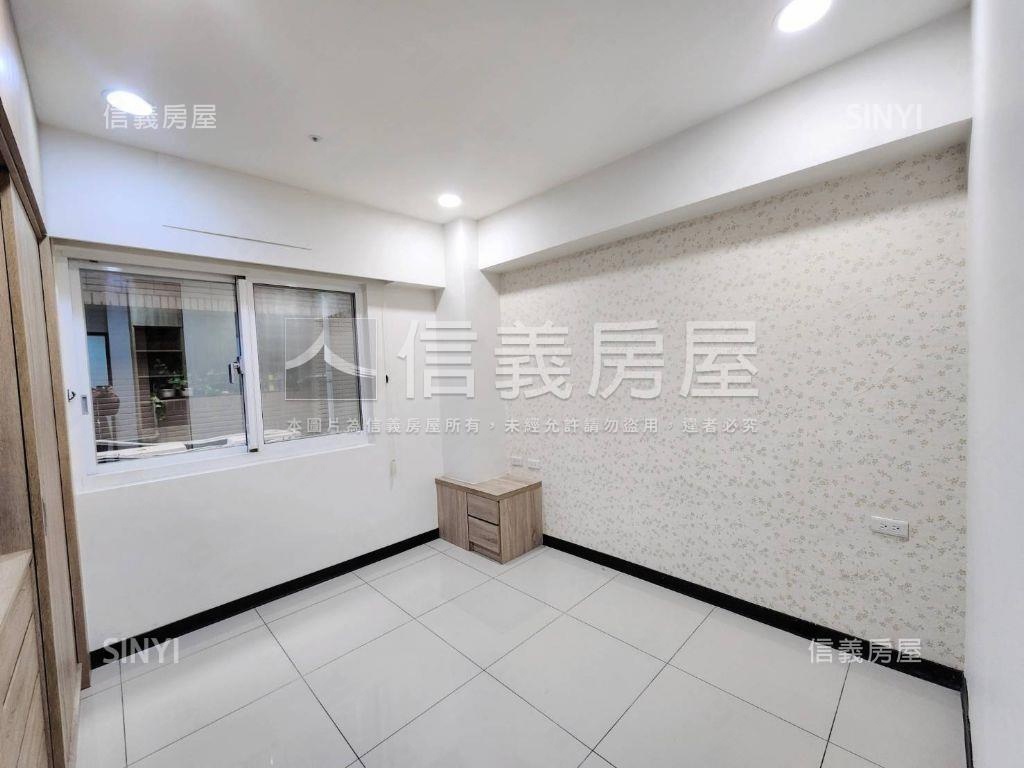 法國之星Ｃ棟明亮三房車位房屋室內格局與周邊環境