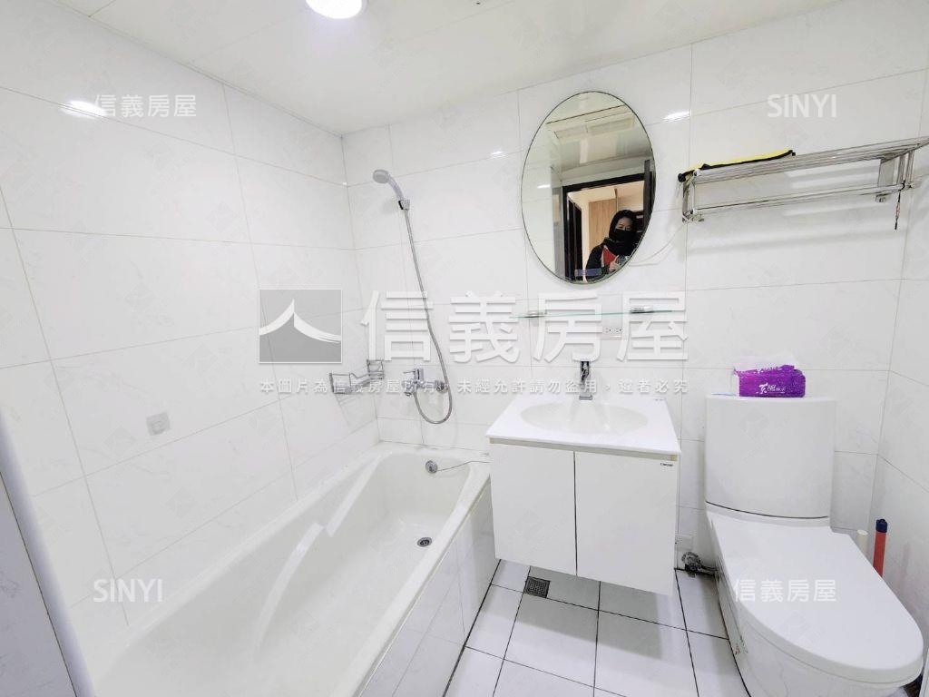 法國之星Ｃ棟明亮三房車位房屋室內格局與周邊環境