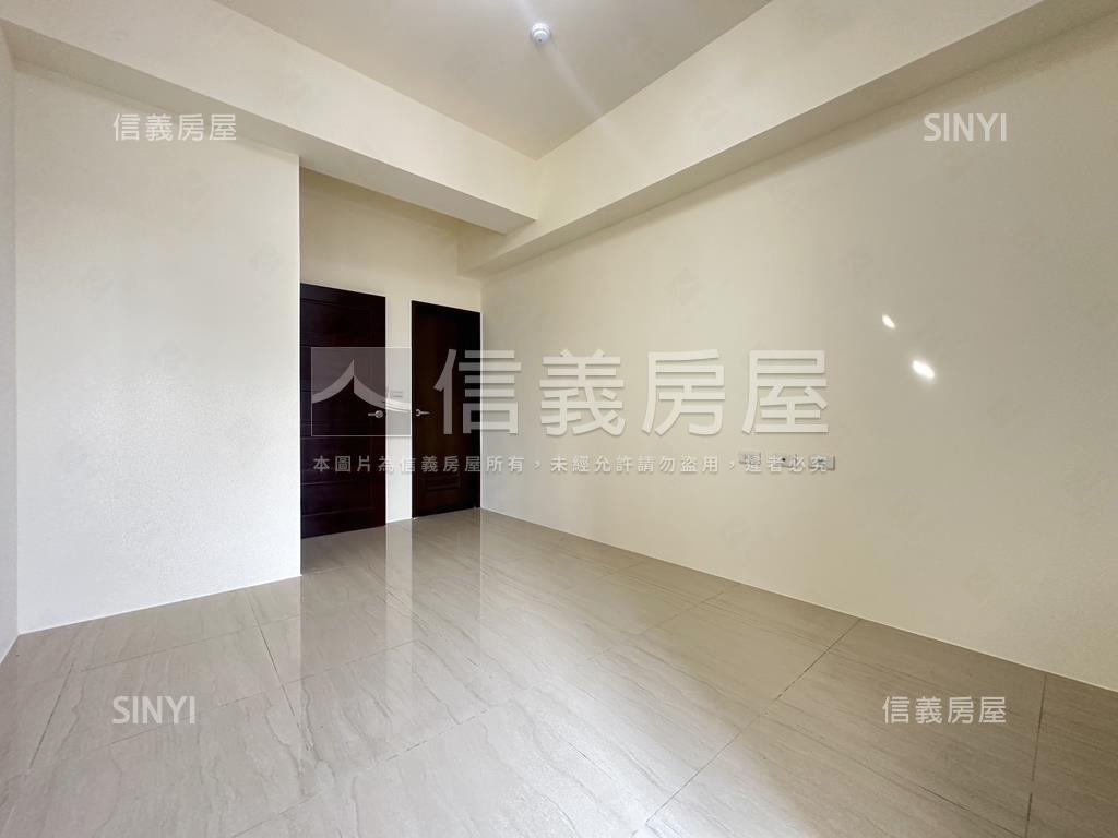 善化三房車位房屋室內格局與周邊環境