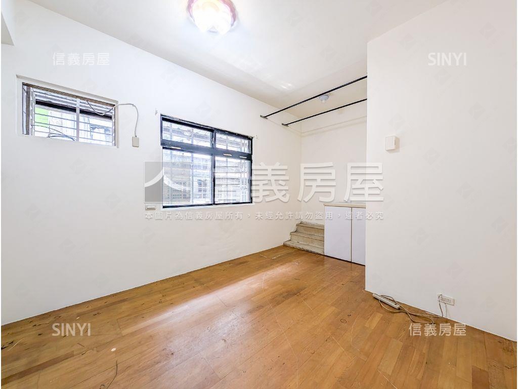 員山路機能孝親一樓房屋室內格局與周邊環境